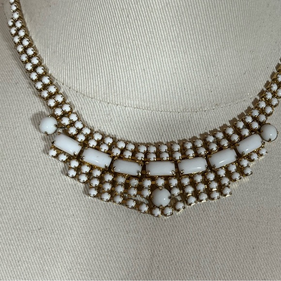 Antique 1940's Retro Art Deco White Milk Glass Emerald Cut Choker Necklace - Picture 16 of 17